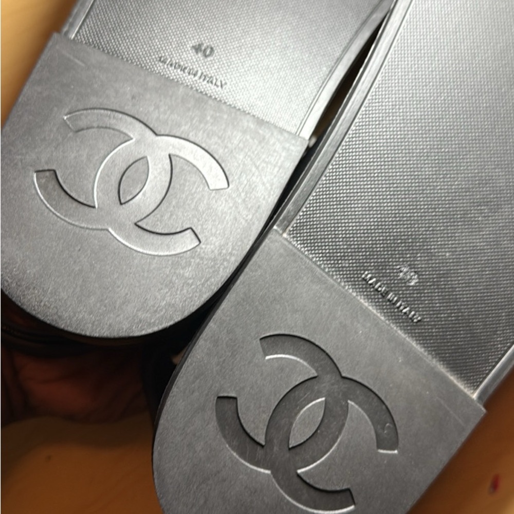 CHANEL Black Dad Sandals with Logo - Picture 6 of 7